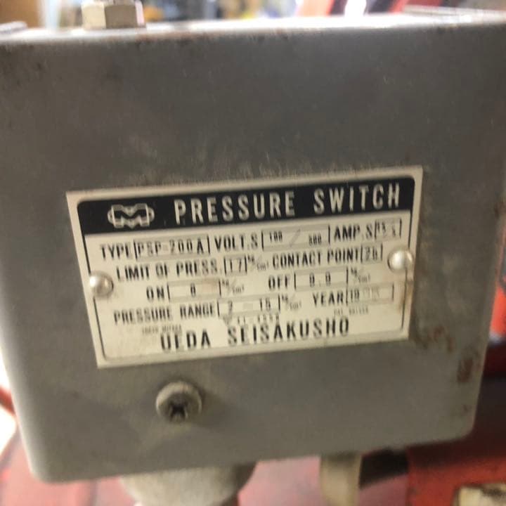 コンプレッサー 200V