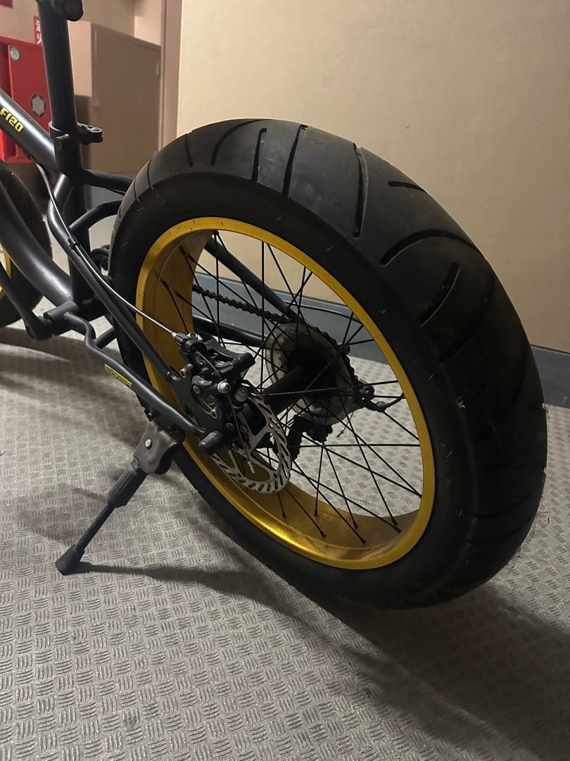 ミニベロ ブラック/ゴールド 太タイヤ