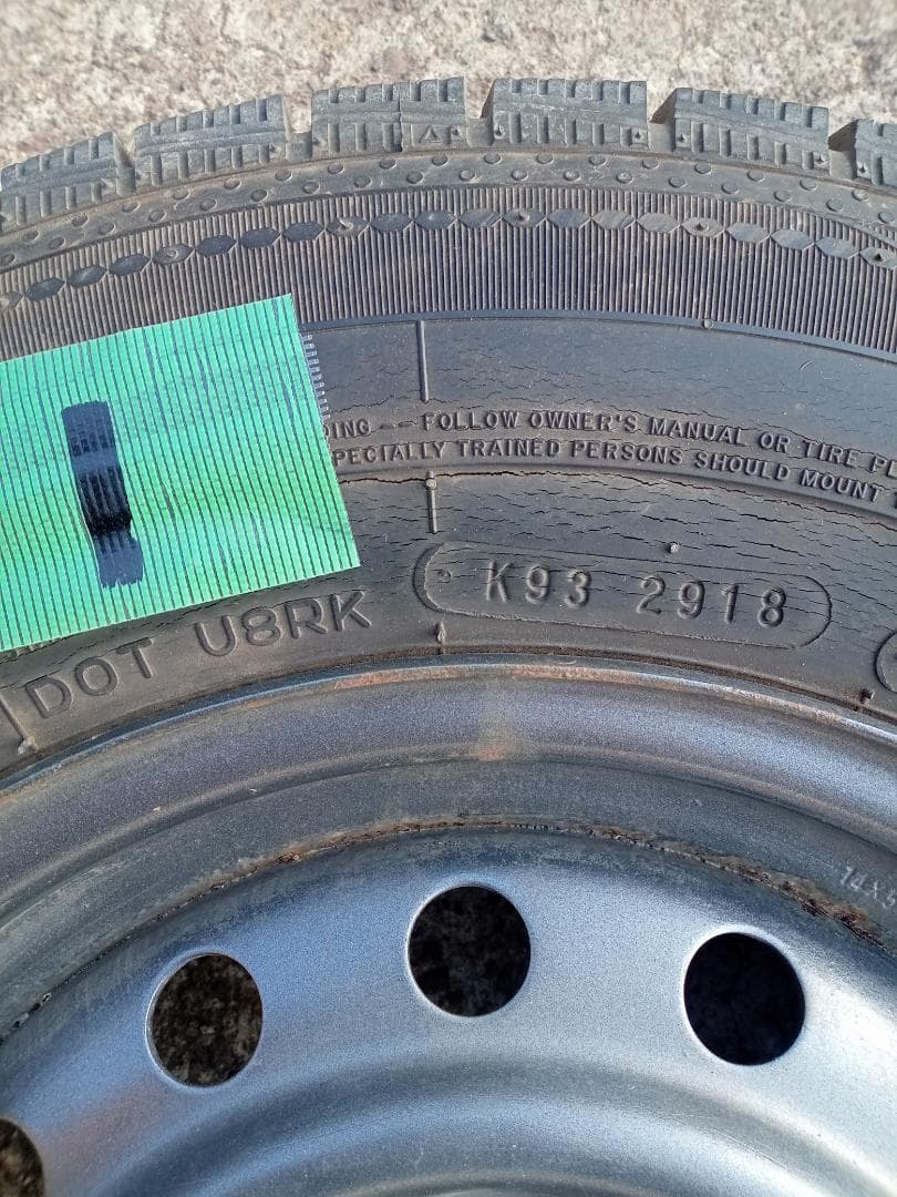 スタッドレスタイヤ ナンカン185 R 14 C4本セット中古