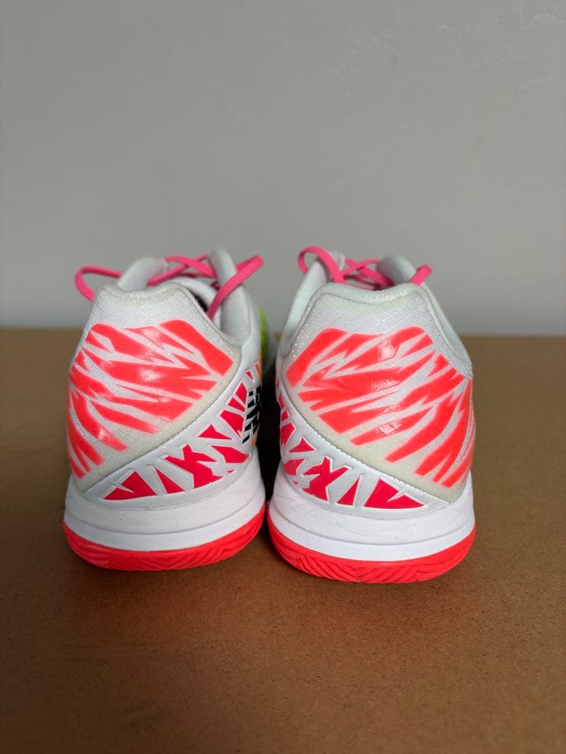 【最終値下げ】海外限定New Balance FURON iN V8