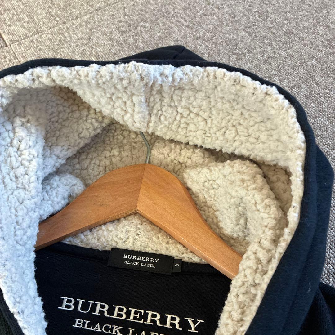 Burberry ブラック フード付きパーカー　サイズ3