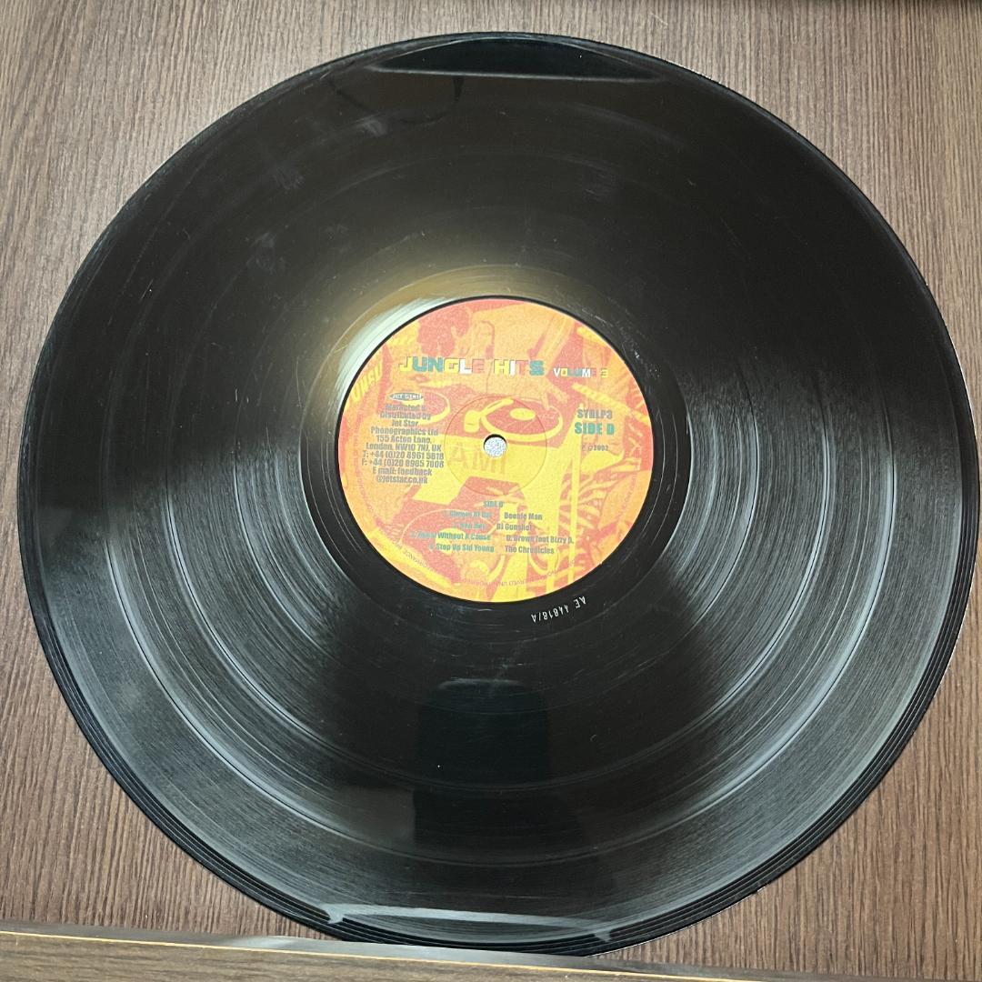 2LP’ Various – Jungle Hits Volume 3