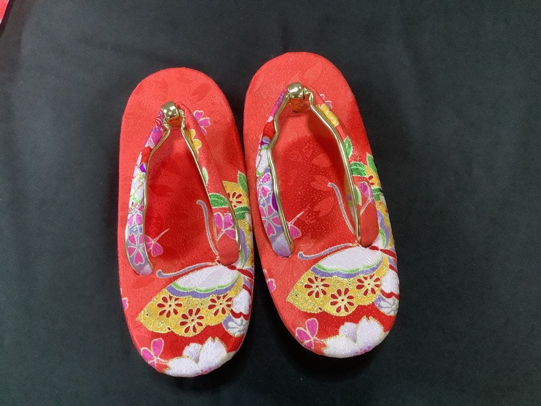 ★女の子七五三着物　三歳用一つ身　着物と被布襦袢小物セットピンク花柄の綸子★