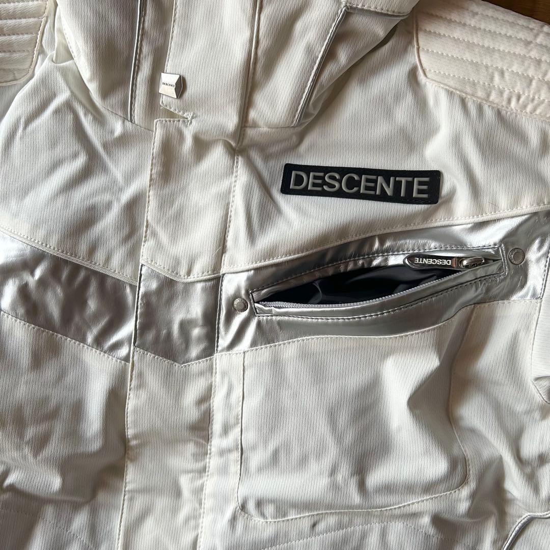 期間限定値下げ【新品未使用】ユニセックス☆彡 デサント スキーウェア ジャケット