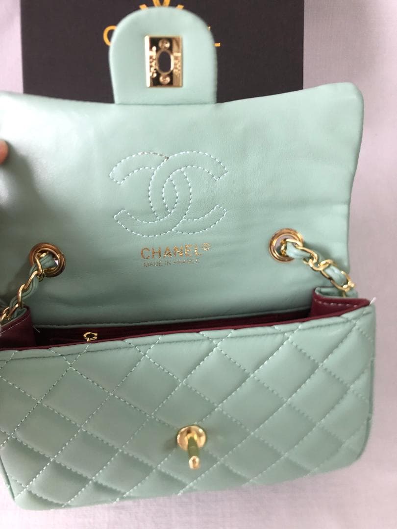 バッグ　ブルー　ハンドバッグ　レザー　ロゴ　ファッション　チェーン 中古品