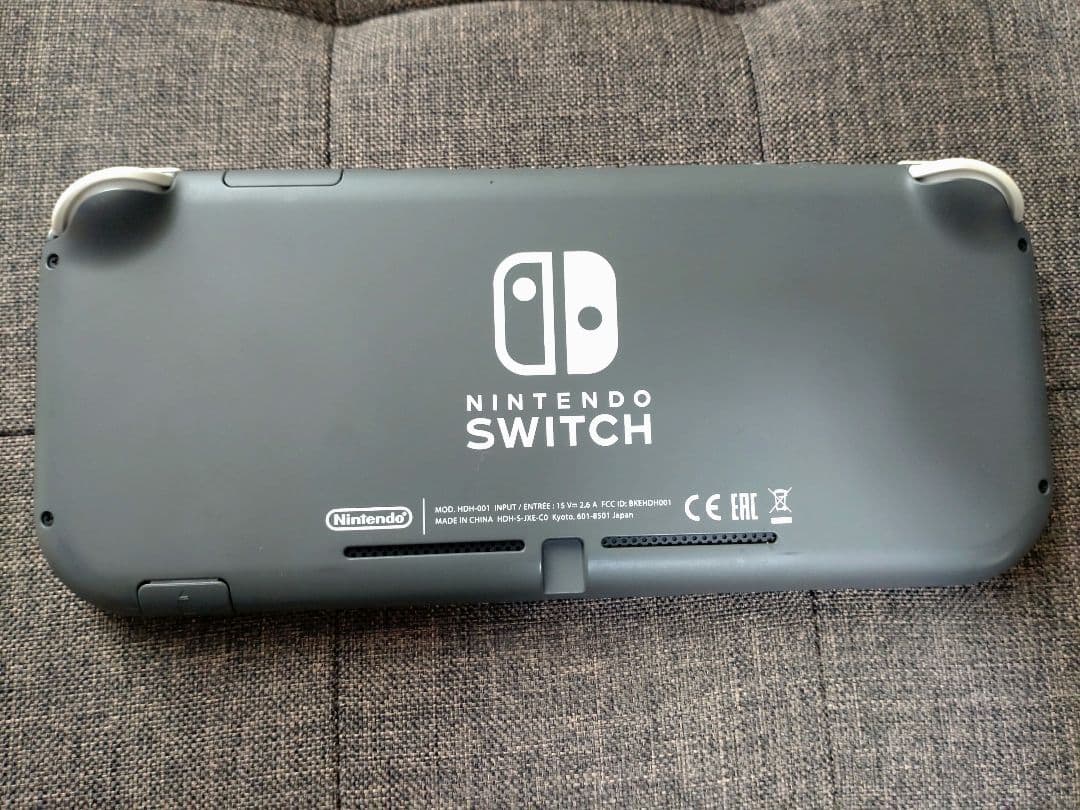 Nintendo　SwitchLite（グレー）