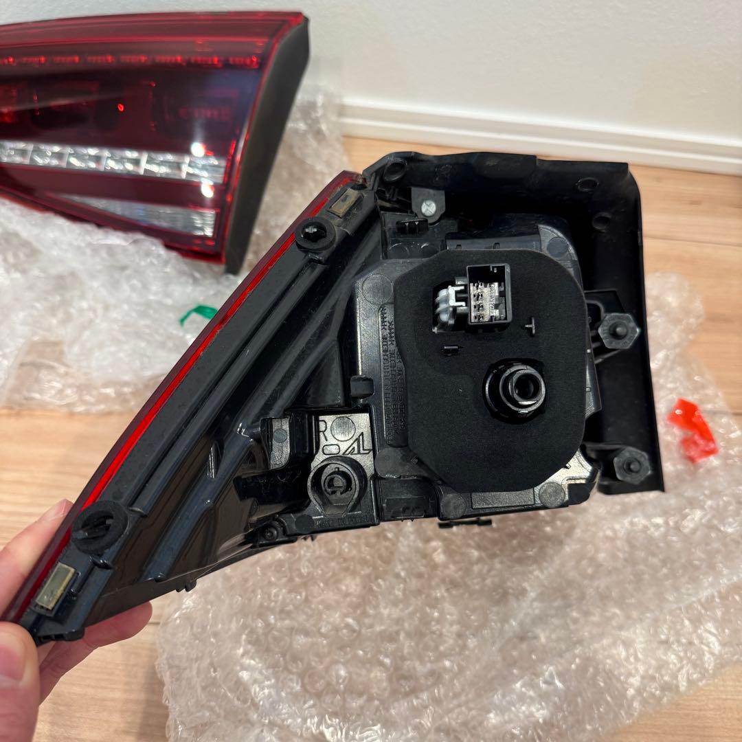 純正 ゴルフ7 R GTIクラブスポーツ テールランプ　ダークレッド 左右4点