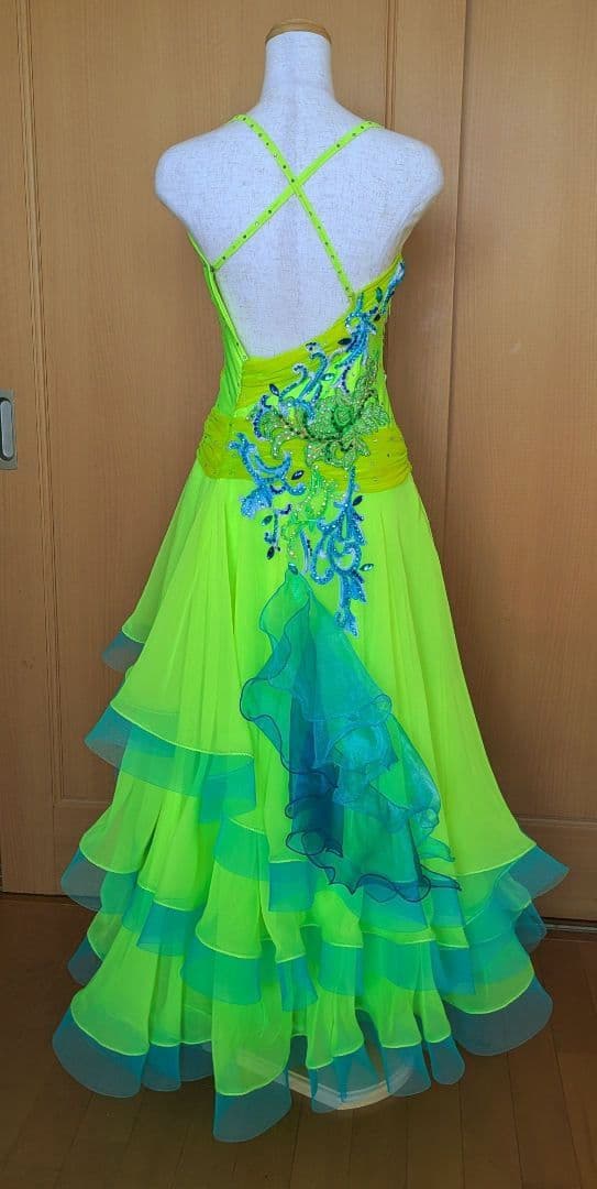 社交ダンス　蛍光イエロー✕ブルー系 ドレス　スタンダードドレス