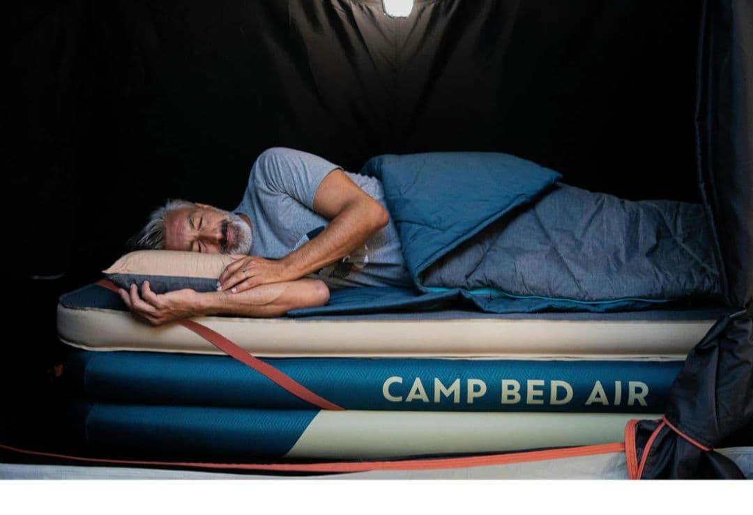 QUECHUAケシュアアウトドアマットレス ULTIMCOMFORT自動拡張式