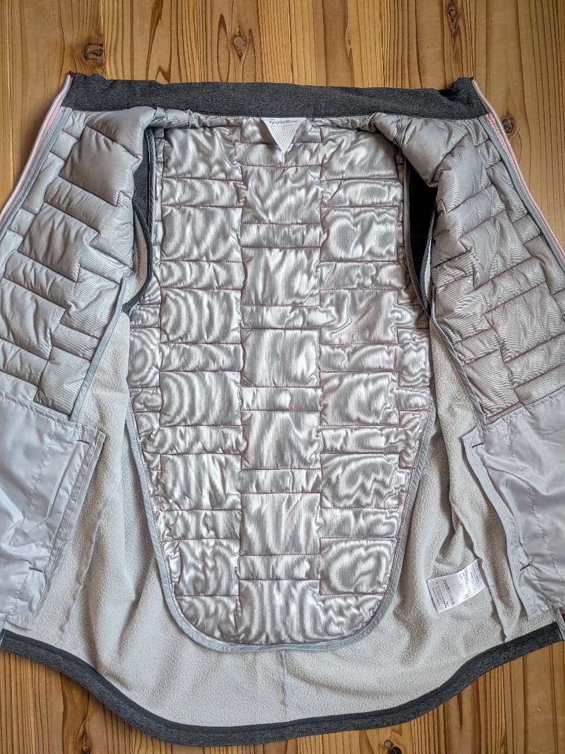 テーラーメイドゴルフ ウォームベスト（中綿入り）メンズ