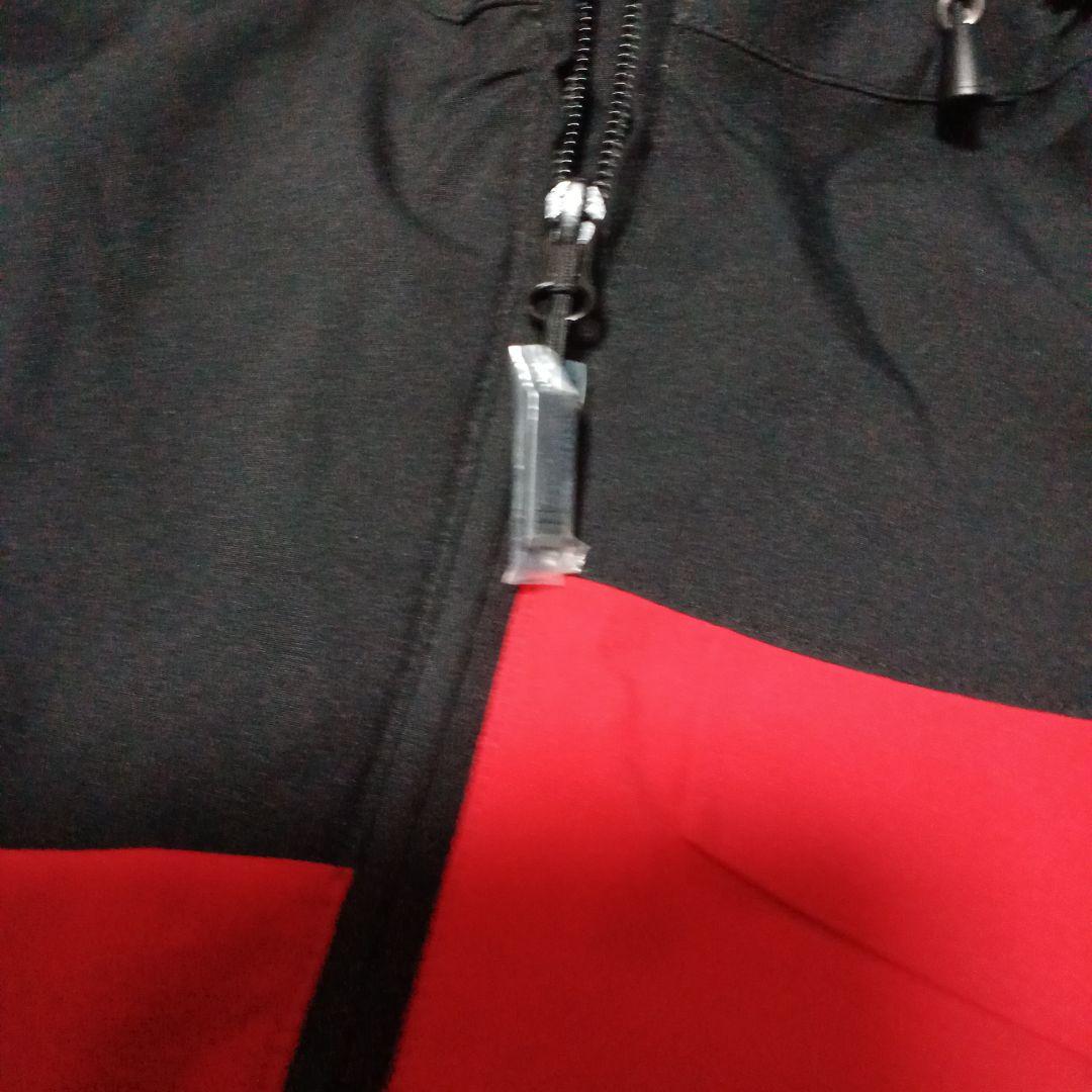 未使用　ONYONE　オンヨネ スキーウェア L　スノーボードウエア　赤