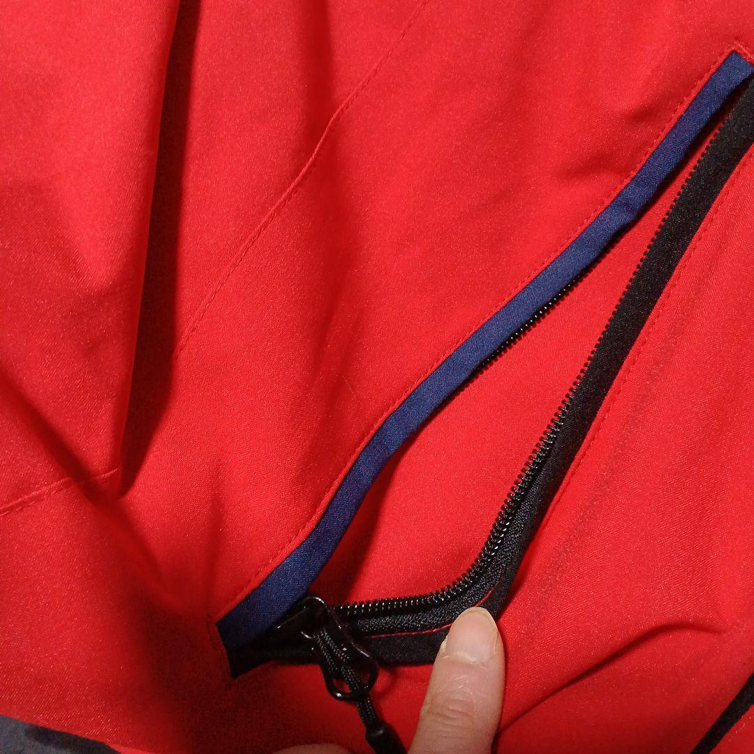 未使用　ONYONE　オンヨネ スキーウェア L　スノーボードウエア　赤