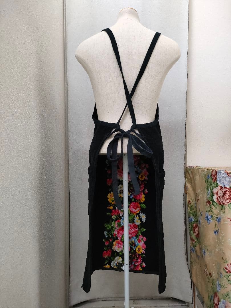 フェイラー　ブラック　花柄　エプロン