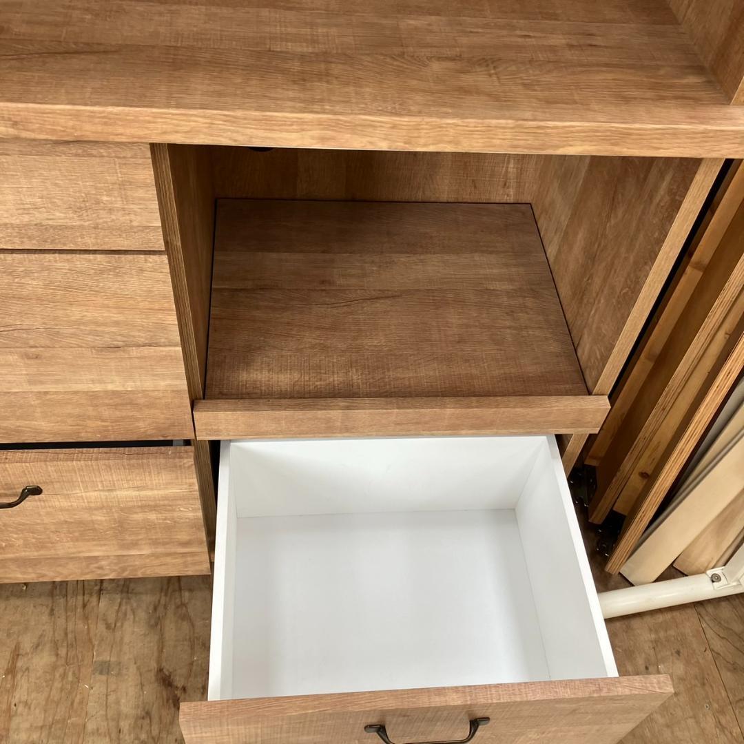 【福岡市　市内近郊限定】お洒落♬シックな木製の食器棚 配送設置無料♬