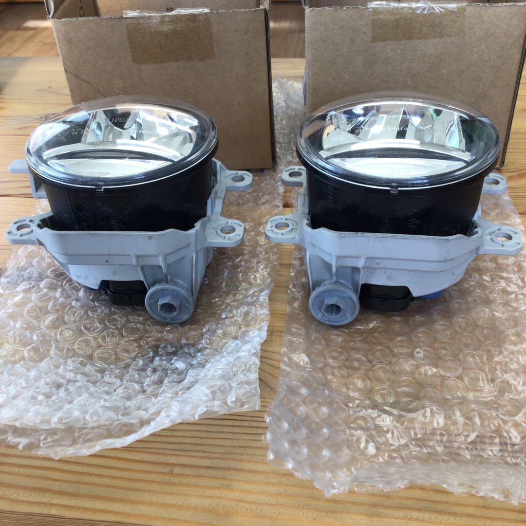 ダイハツ純正　フォグランプセット