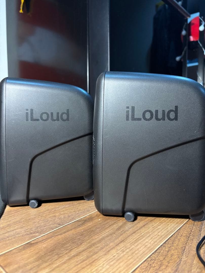 iLoud Micro Monitors - スタジオモニタースピーカー