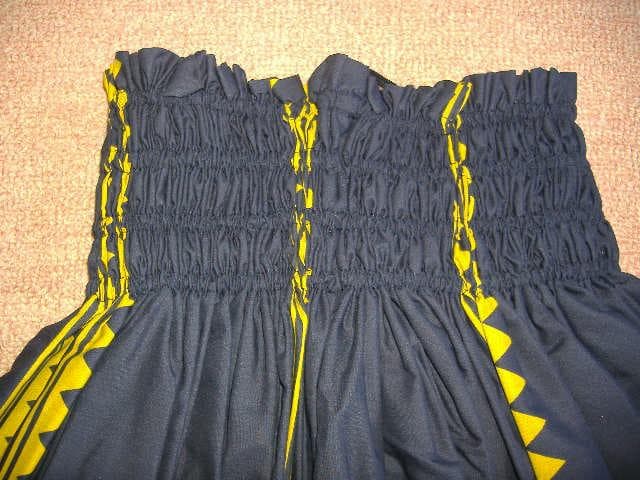 パウスカート★タパ＆レフア柄★黒地Ｘ赤・黄柄