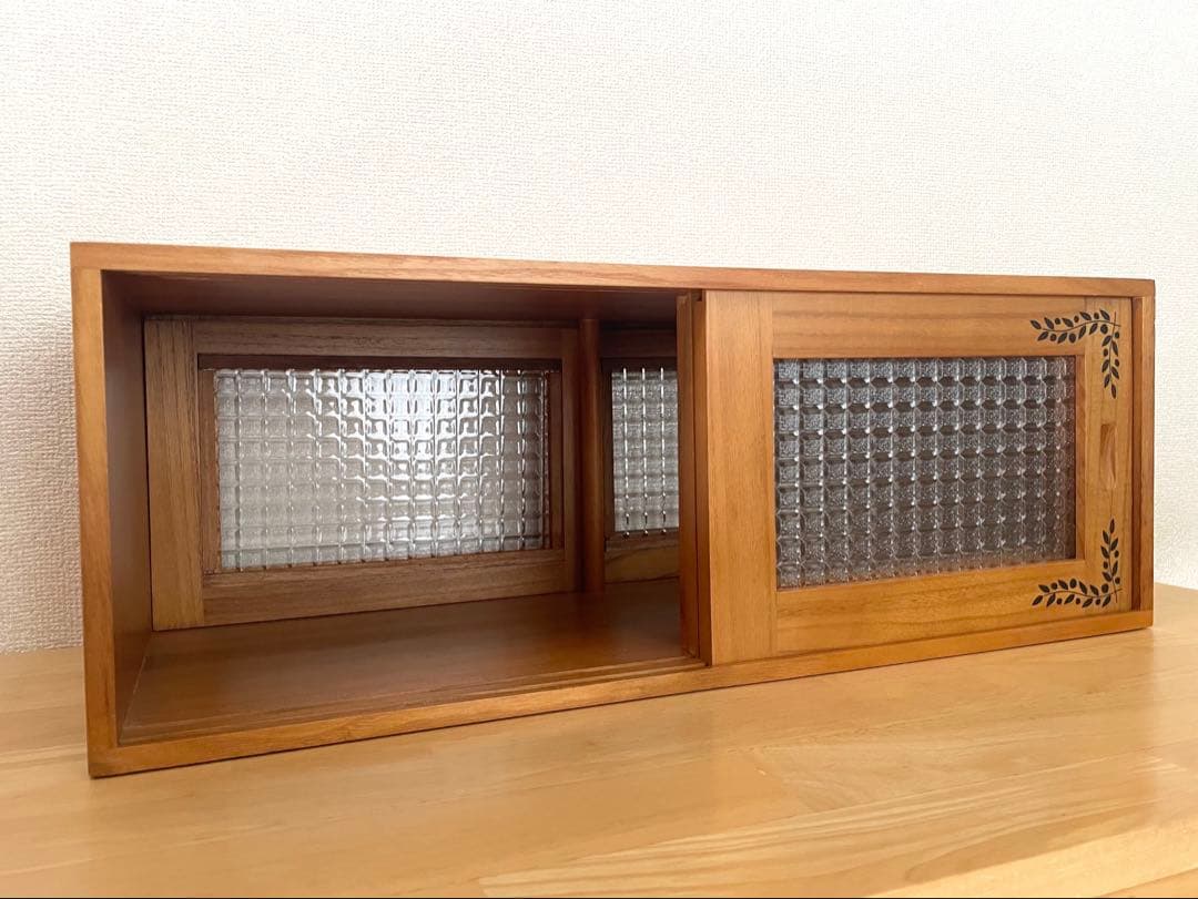 【美品】卓上カップボード　カウンター上収納　食器棚