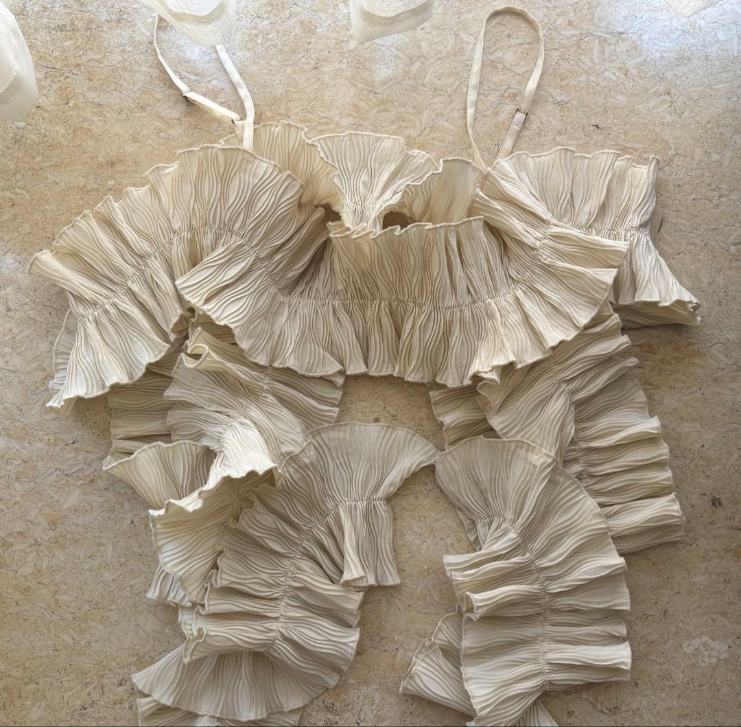 トップス Eaphi FEELING FRILLS BUSTIER