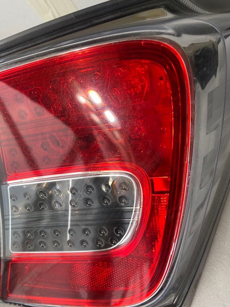 ホンダ フリード GB3 前期 純正テールランプ 左右セット