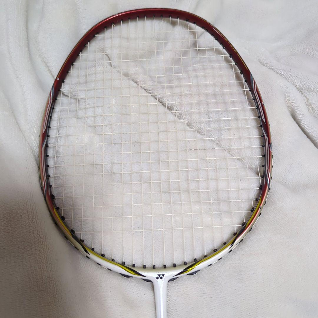 ！よみさま！！YONEX ヨネックス　ナノレイ700RP バドミントンラケット