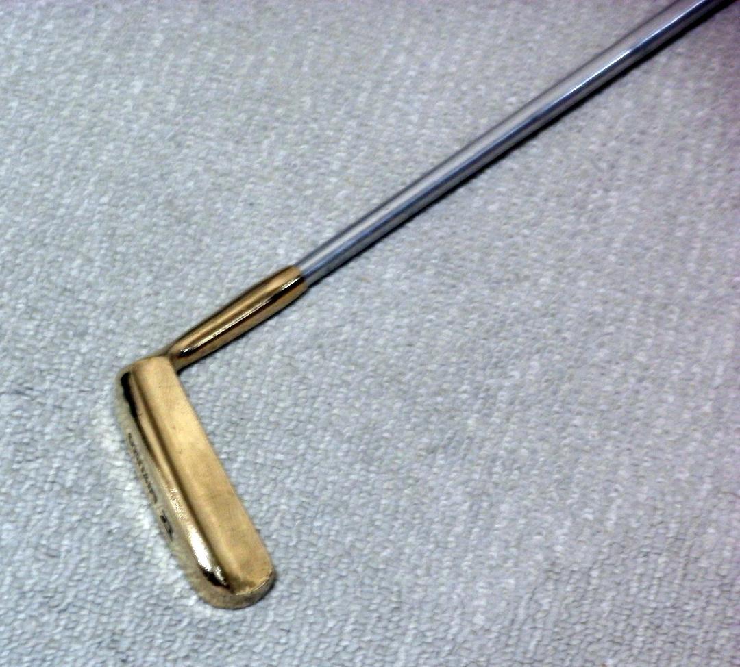 「この一本　勝負　決める」　ＭＩＺＵＮＯ　ゴルフクラブ　パター　右利き