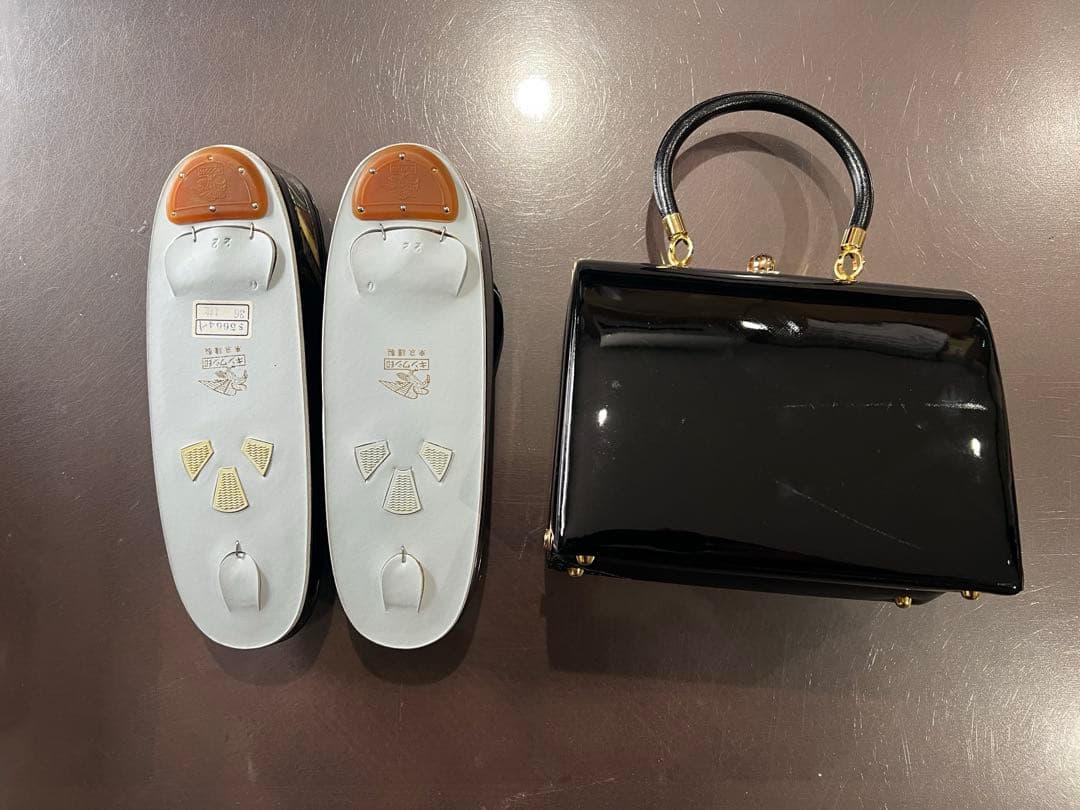 キンワシ印　黒の和装用バッグと草履セット