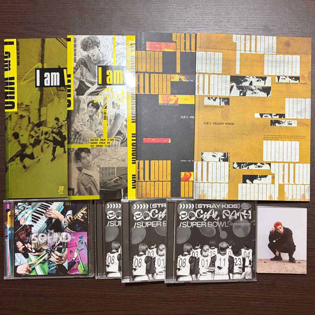 Stray Kids ヒョンジン うちわ 缶バッジ アルバム ペンライト