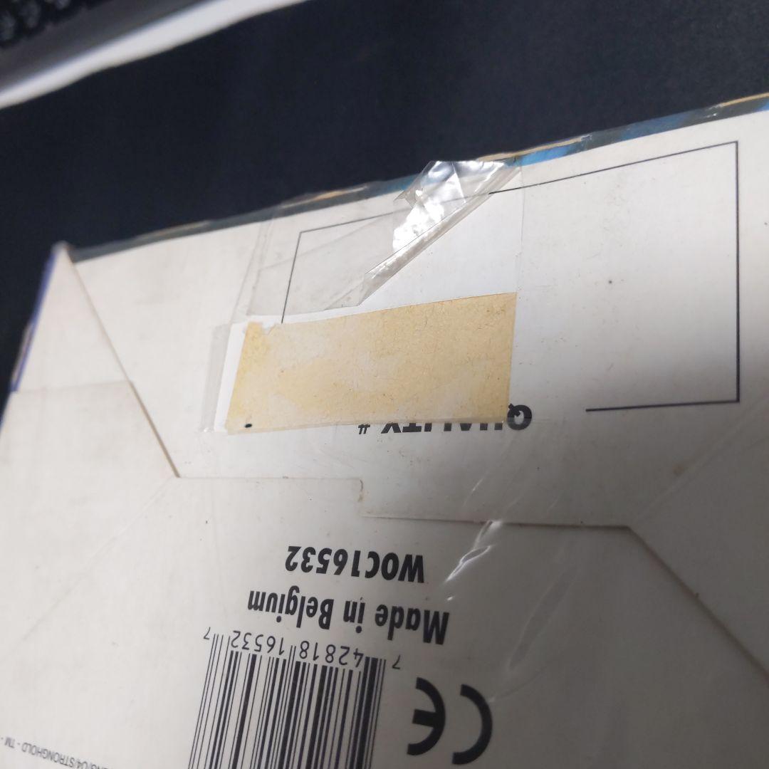 ●ストロングホールド（STRONGHOLD）ブースター　英語 １箱（未開封新品）