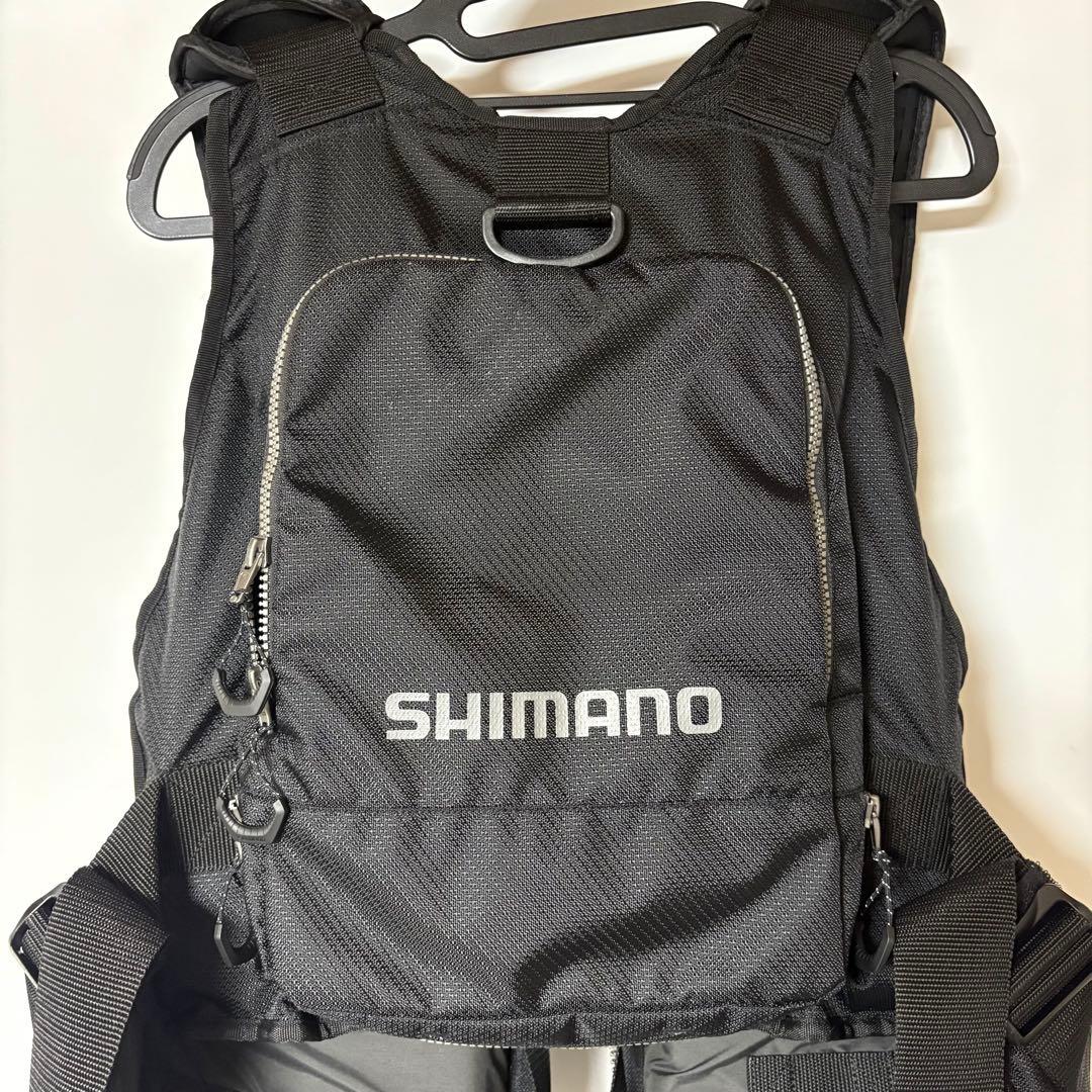 【一度使用しただけの美品】SHIMANOゲームベストVF-024Uブラック