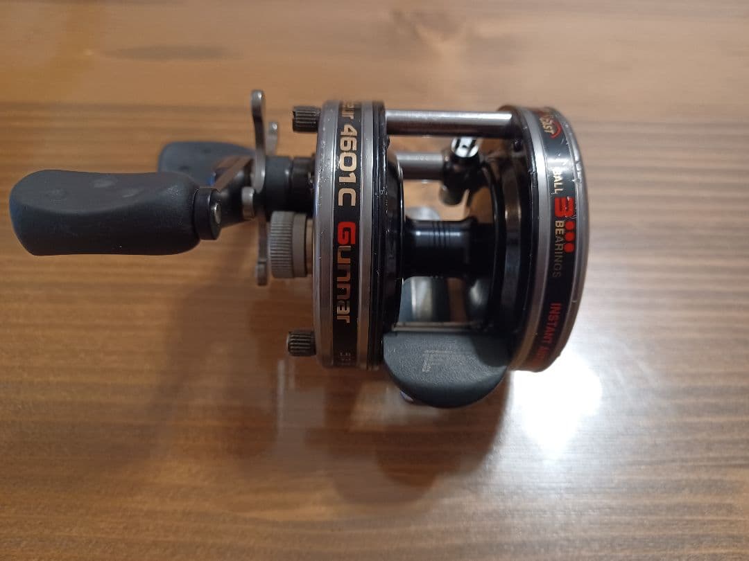 アンバサダー4601C ベイトリール ULTRA CAST