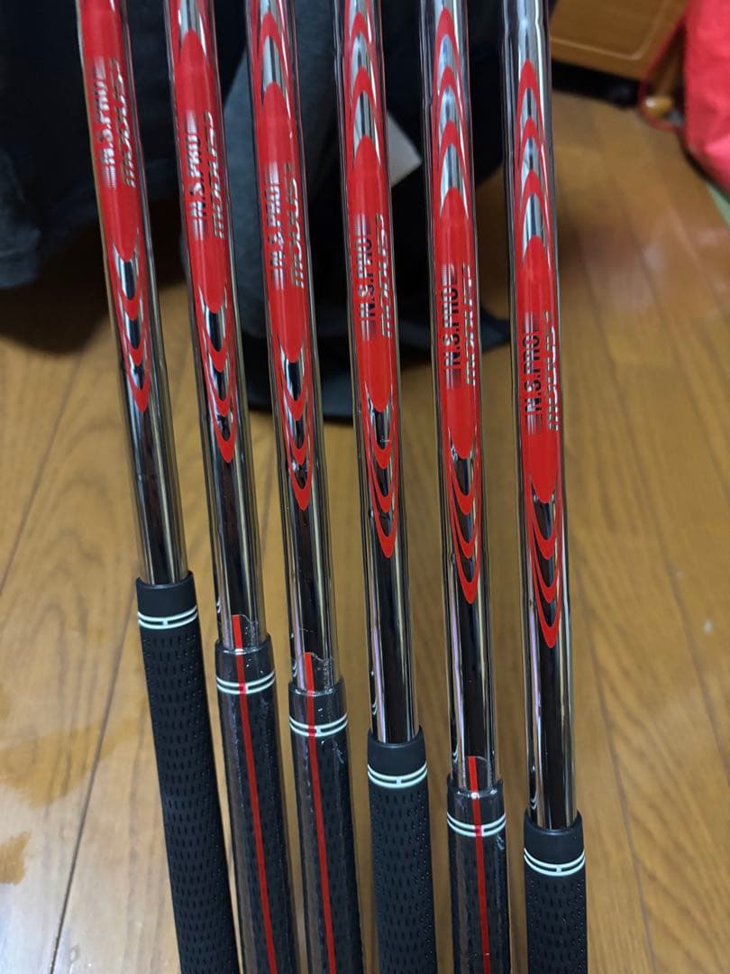 美品　スリクソン　ZXi7 5-PW 6本MODUS3 TOUR105S