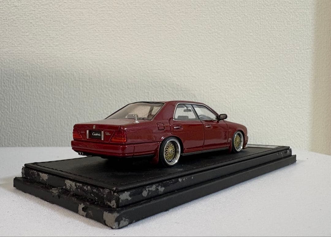 イグニッションモデル 1/43 日産セドリック Y32