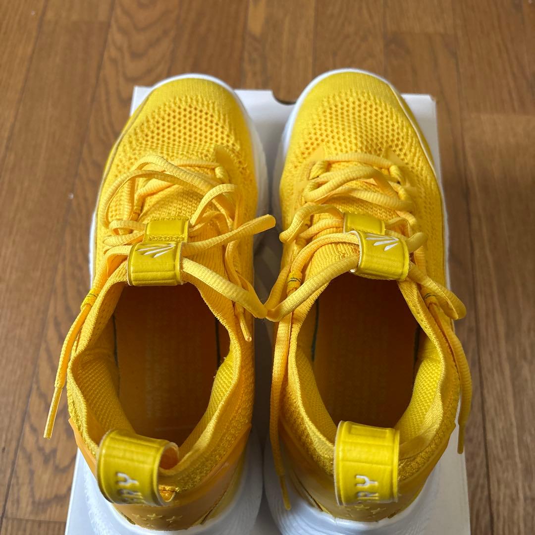 カリー8 バスケットボール