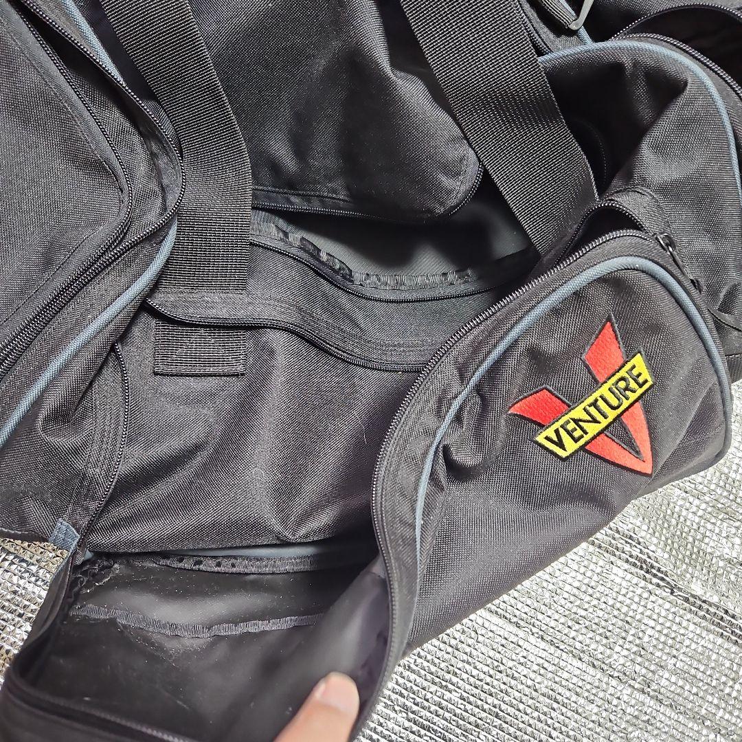 激レア！VENTURE ダッフルバッグ ベンチャー[スケボー取り付け可能]