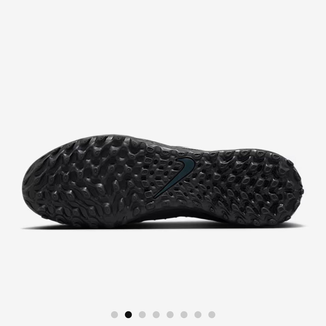 Nike ファントムGX2 プロ　TF 27cm