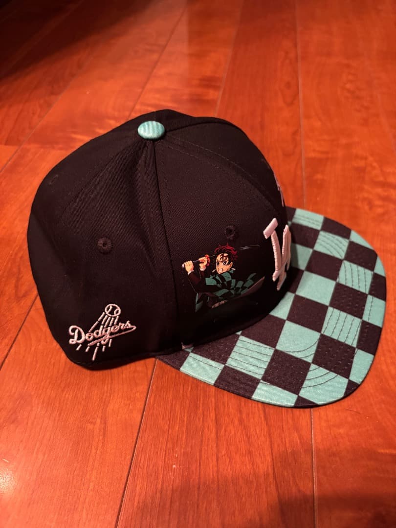 ドジャース　鬼滅の刃　炭治郎　キャップ①