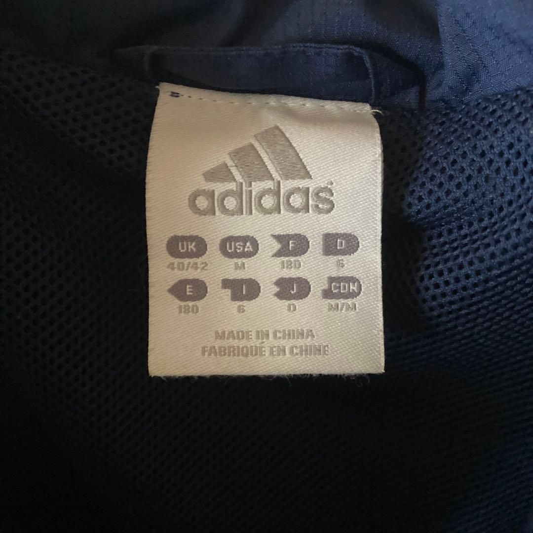 アディダス チェルシーFC ウィンドブレーカー