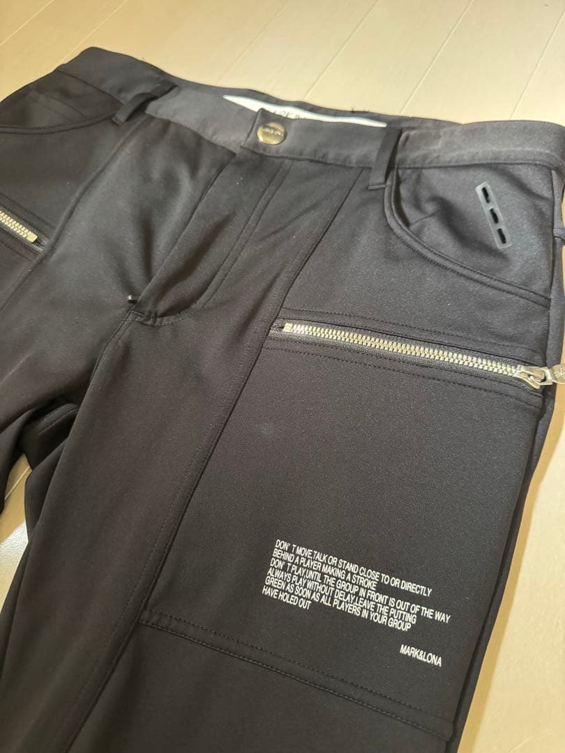 マークアンドロナブラック ストレッチパンツ