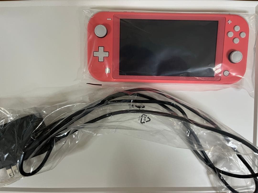 【美品】Nintendo Switch Lite コーラル スイッチライト 本体