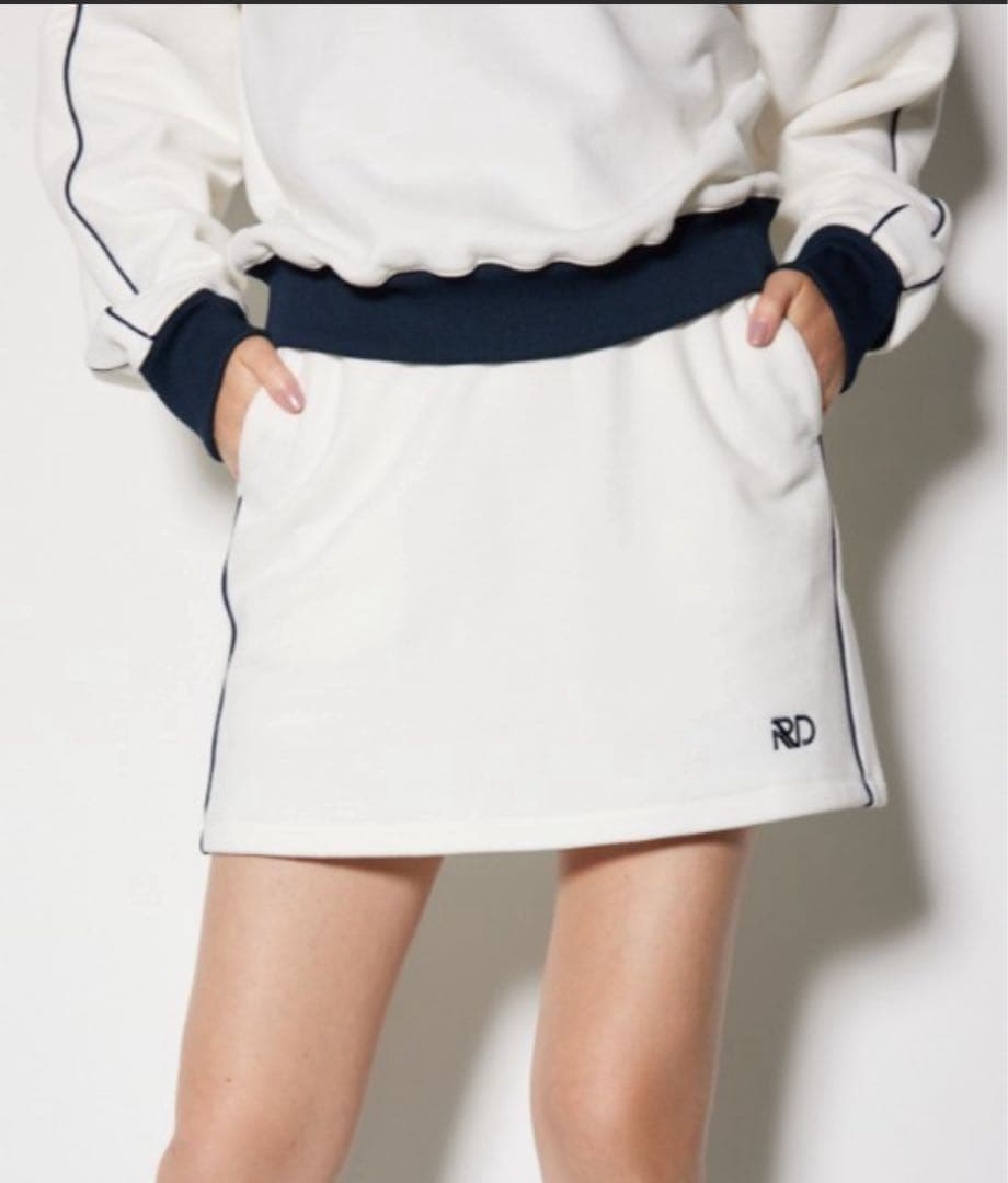新品　リエンダゴルフ　スカート　スウェット　ウエストゴム　ホワイト　Mサイズ