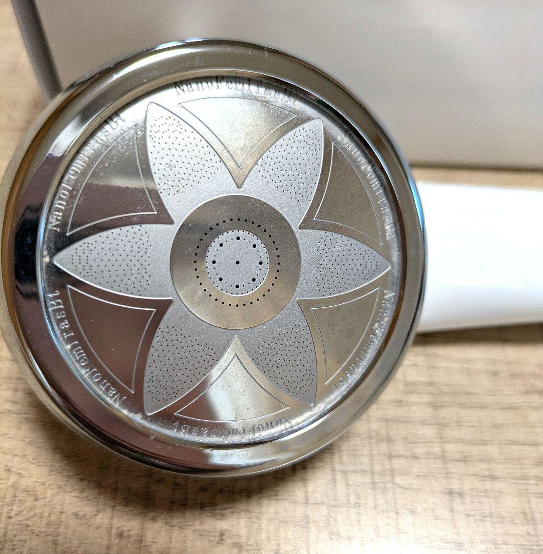 ✤ ナノフェミラス • ビューティー全身美容 シャワーヘッド