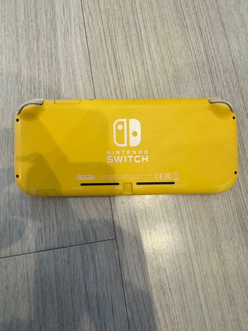 ☦*︎様 Nintendo Switch Lite イエロー ピカチュウケース付