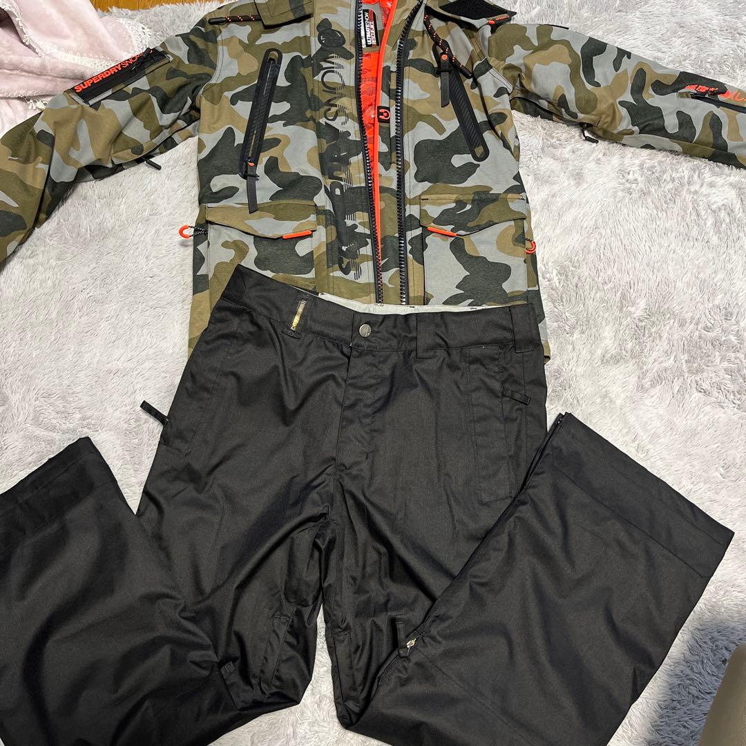 SUPERDRY 迷彩柄 スノーウェア　 別ブランドスノーパンツセット