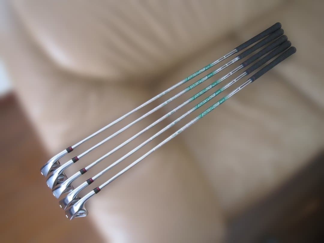 本日限定　オノフ　アカ　アイアン　　ONOFF　AKA　2024（5本組）