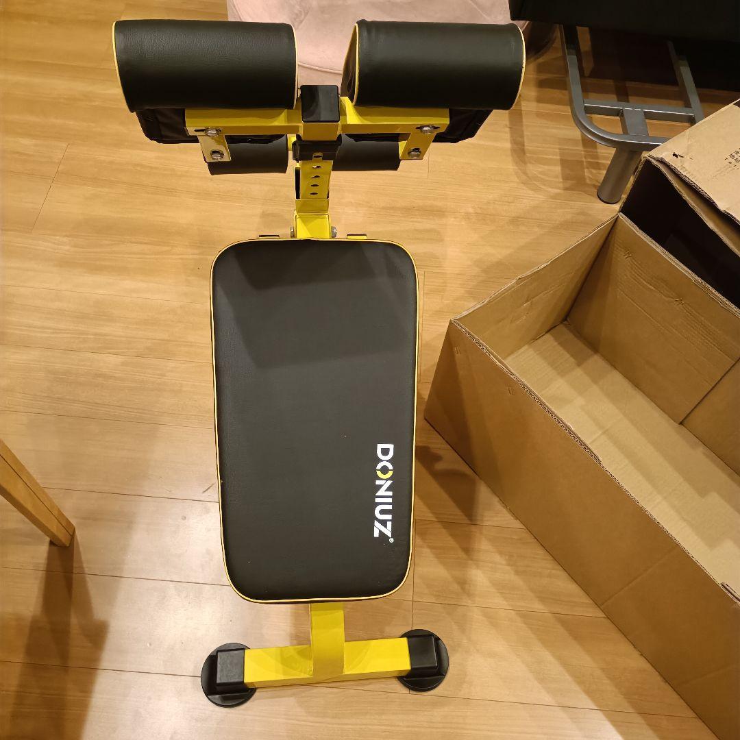 未使用品　ローマンチェア 背筋 腹筋 筋トレ ベンチ イエロー DONIUZ
