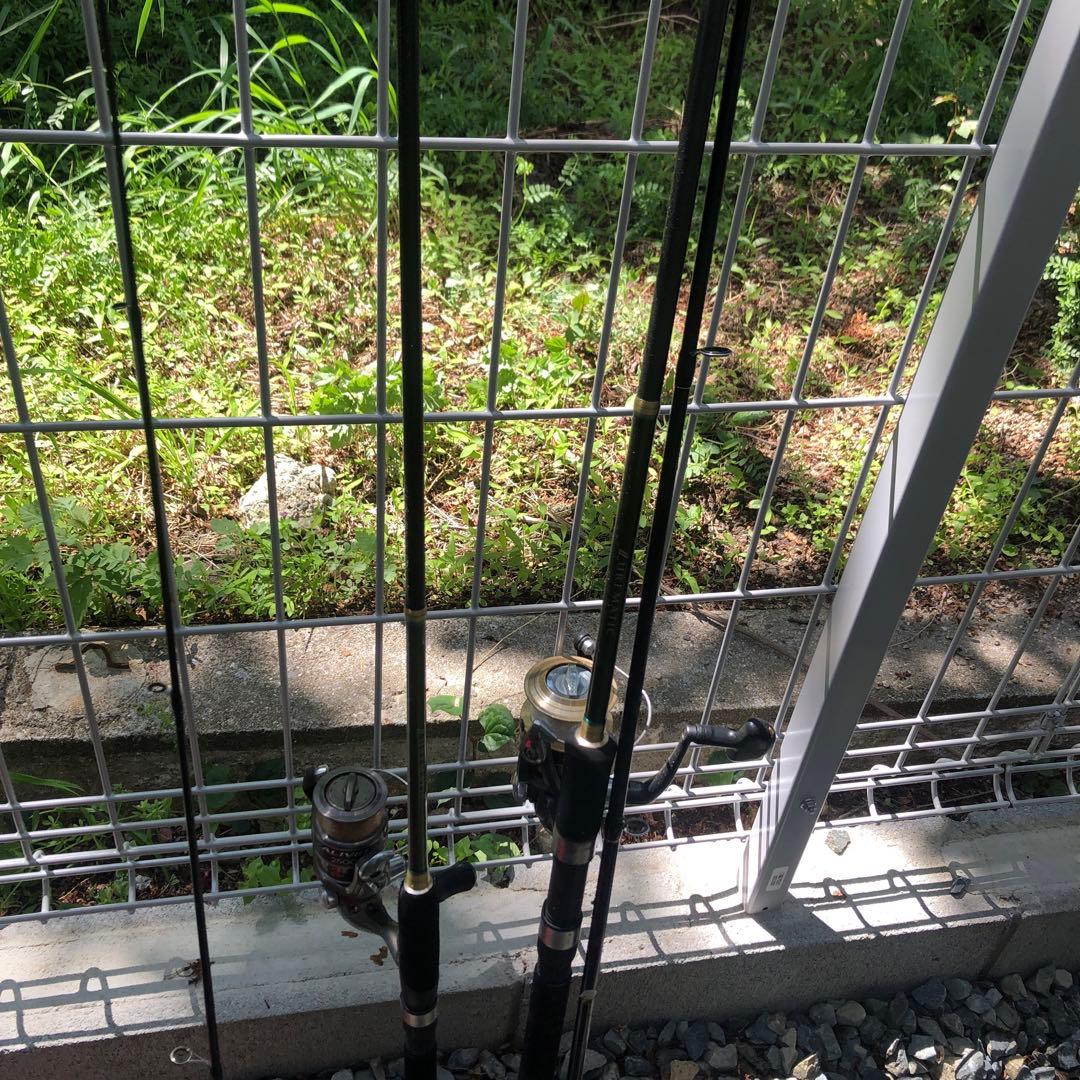 釣竿３点、竿入れ１点、網１点セット