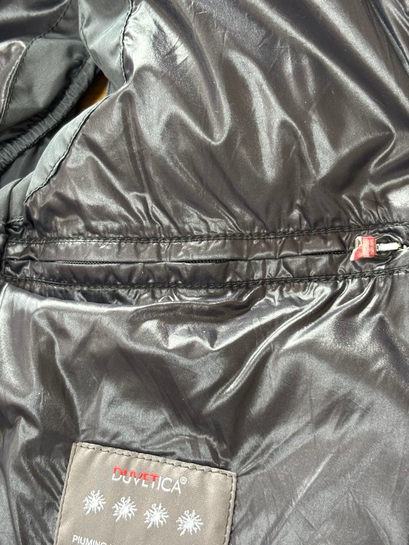 デュベチカ DUVETICA フード付きダウンベスト　Lサイズ　マットタイプ
