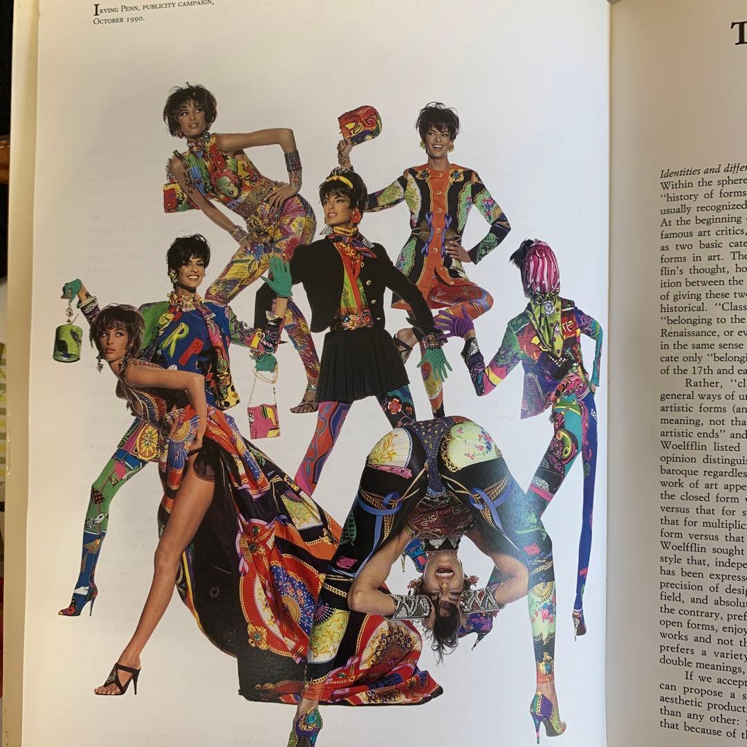 ヴェルサーチ　スタイル　本　スーパーモデル