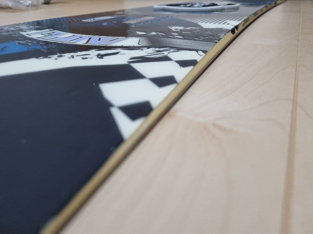 スノーボード 板 Flow 156cm